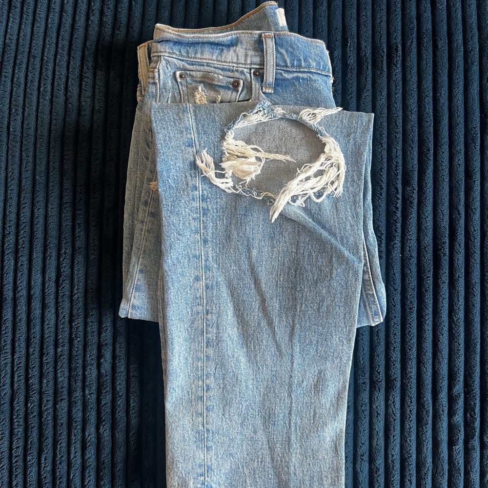 Abercrombie & Fitch Light Blue 90s Straight Ultra High Rise Jeans - Picture 3 of 4